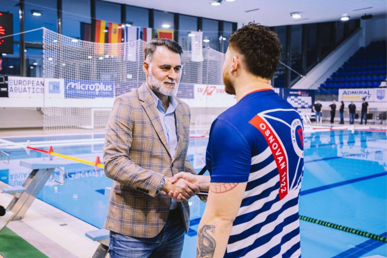 PREDSJEDNIK KOVAČEVIĆ URUČIO PRIZNANJA KOTORANIMA VICU I MANDIĆU